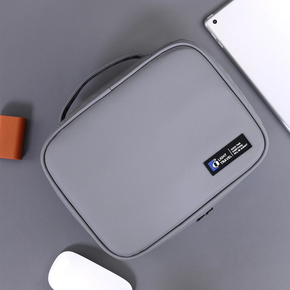 Tas Perjalanan Digital Kapasitas Tinggi Terpisah Multifungsi untuk Kabel Data, Power Bank, dan Penyimpanan USB
