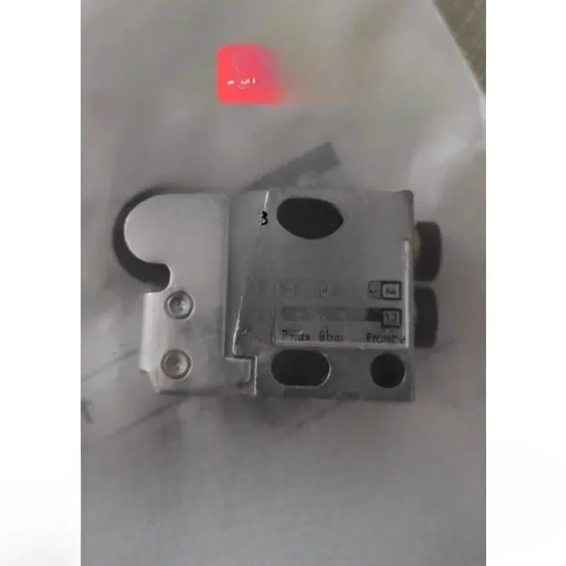 

American for Parker mechanical valve PXC-M12 · Flour machine accessories Roller valve Mill stroke valve