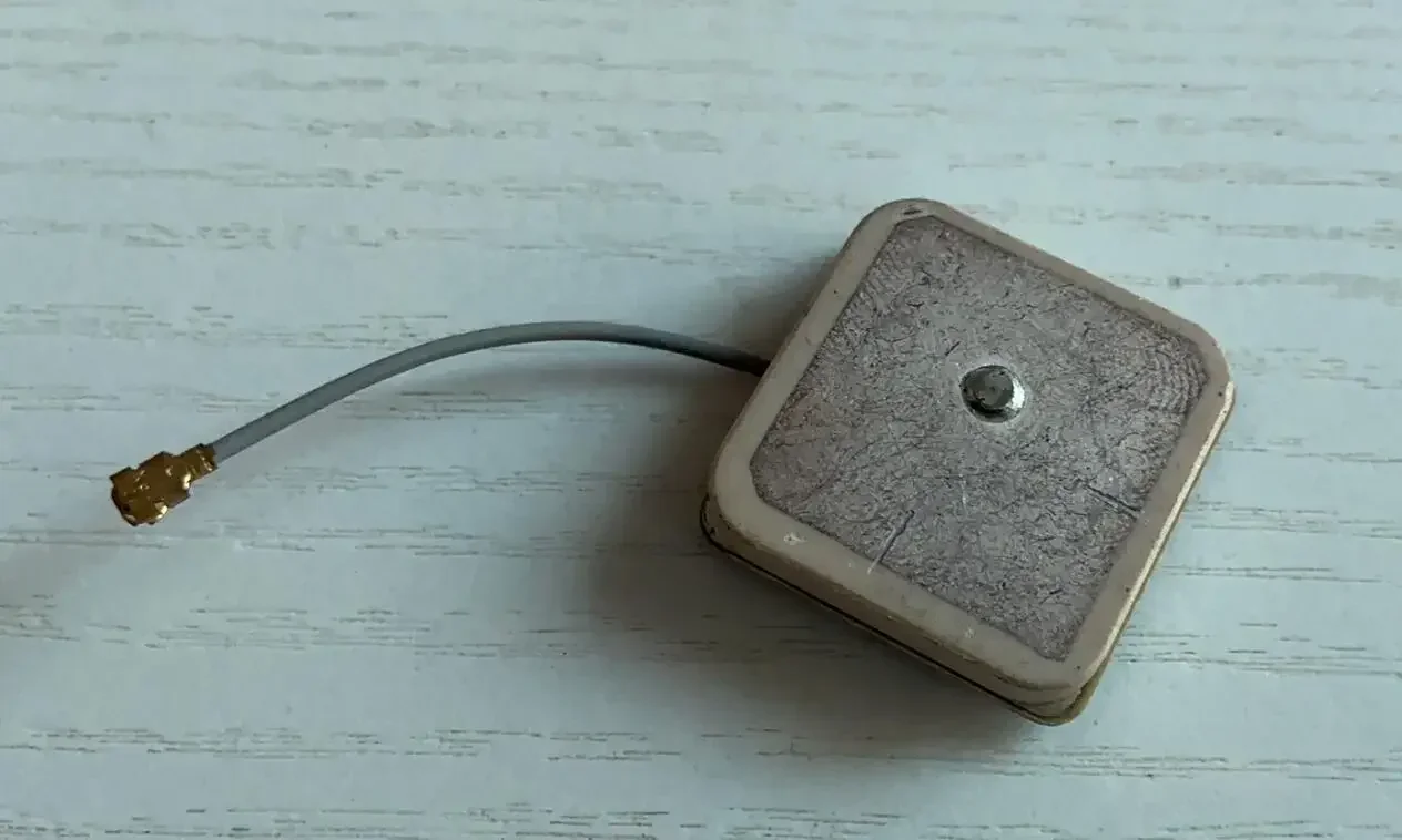 32db High Gain 5cm High Gain GPS Passive Built in Ceramic Antenna 25*25*5mm for Ipex1 plug