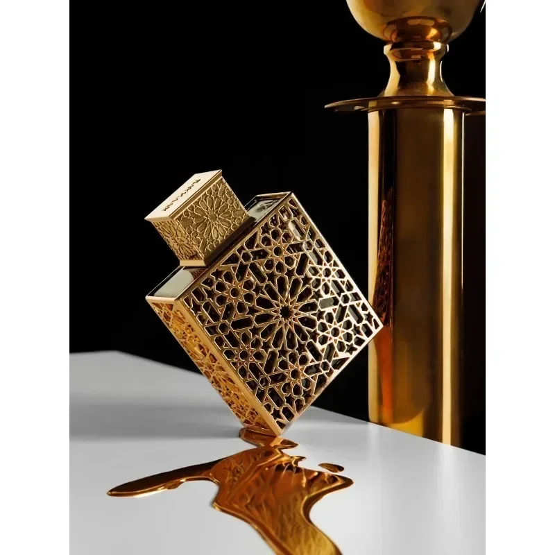 Profumo spray a lunga durata Profumo a reticolo d'oro Arabesque Eau De Parfum Opulento orientale legnoso intricato Luxe Alta qualità