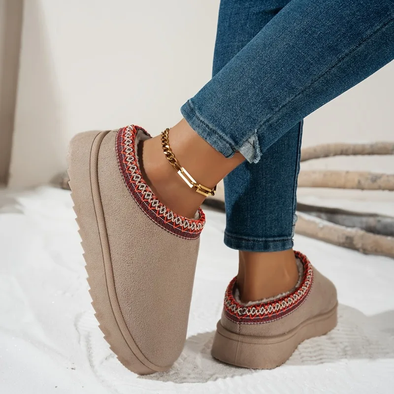 

New Lace Ethnic Style Fashionable Women's Shoes, Half Dragged Cotton Shoes for Autumn and Winter Indoor and Outdoor Use