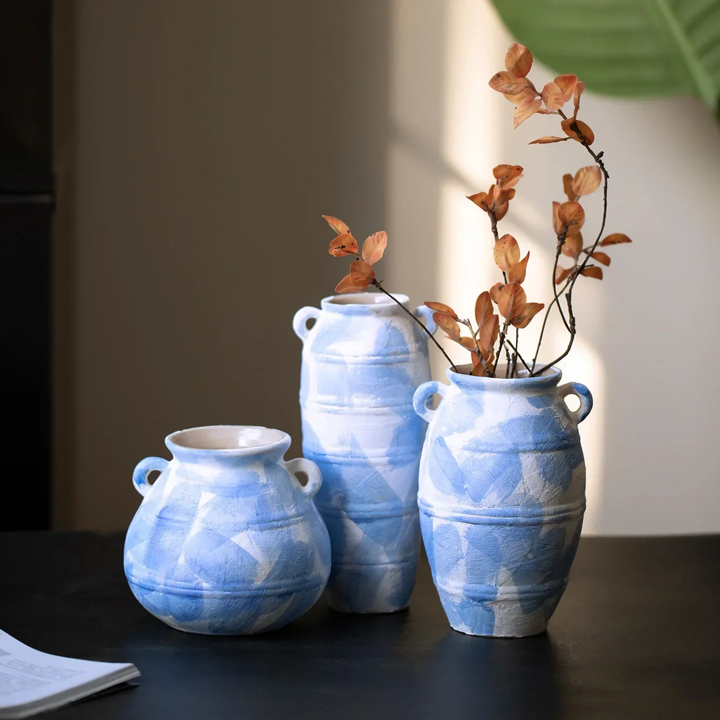 Ceramic Small Flower Vase Blue and White Double-ear Vintage Pottery Jar Flower Vase Flowering Arrangement Flowerpot Home Decor