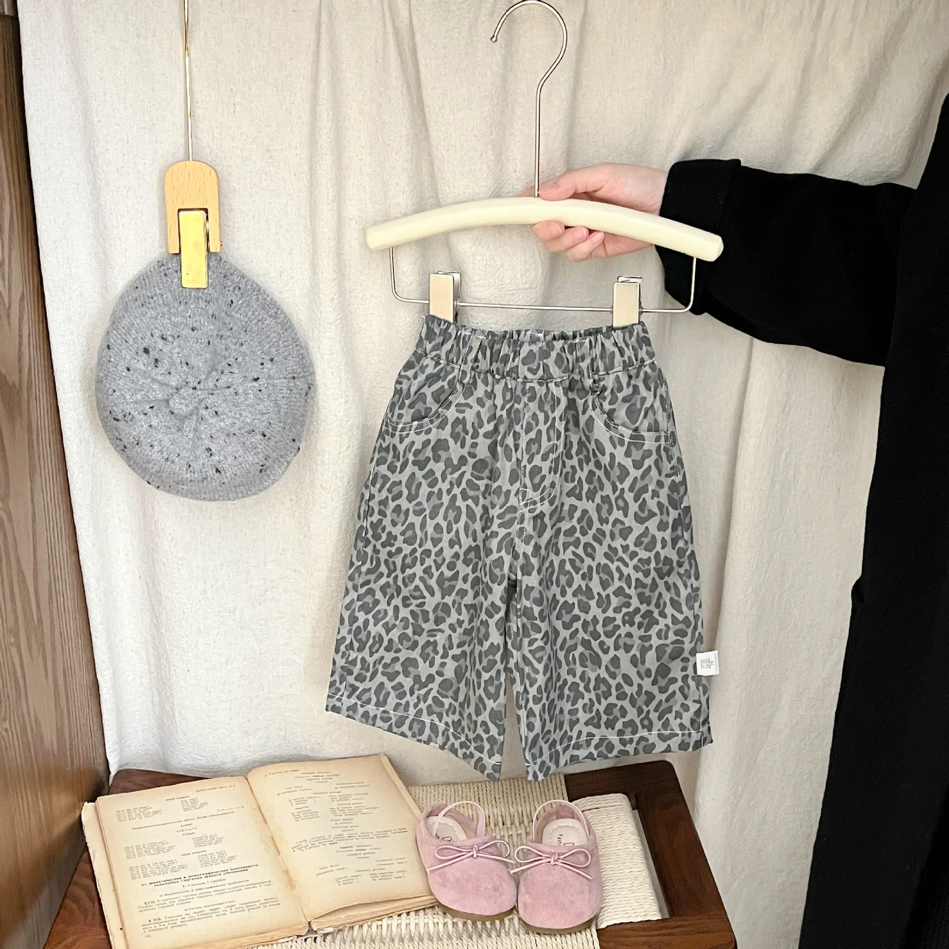 

Toddler Girls Jeans Autumn 2025 Fashion Kids Baby Girls Wide Leg Pant Elastic Waist Leopard Print Children 1-3Y Girls Trouser