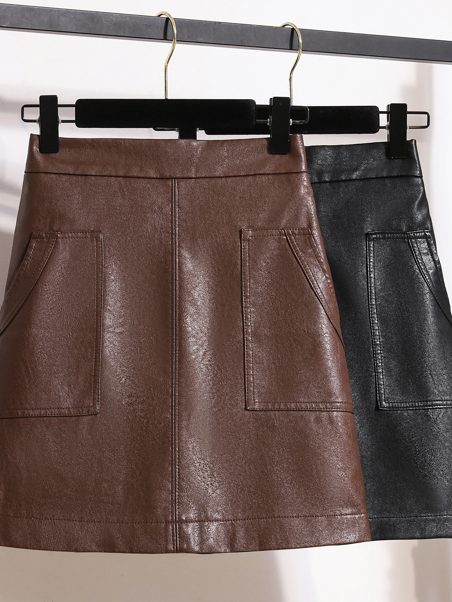 تنورة جلدية عالية الخصر على شكل حرف A للنساء بمقاسات كبيرة، ملابس خارجية عصرية، تنورة مشي عصرية مضادة للضوء #1