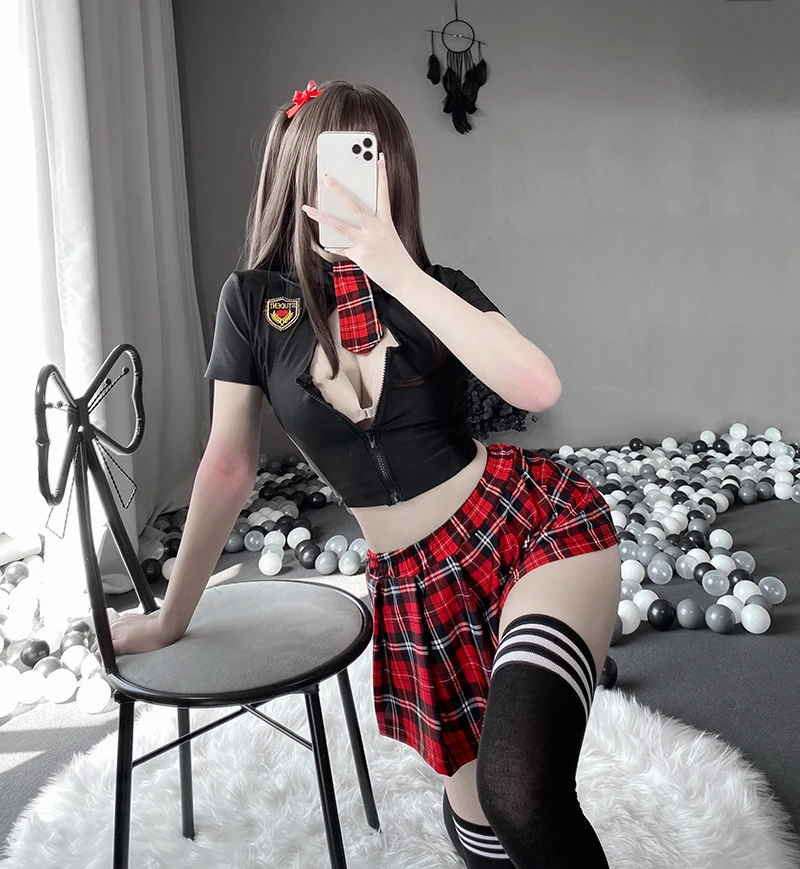 Tartan Patchwork Japanese Schoolgirl Cosplay Uniform Set Sexy JK Embroidery Pleated Role Playing Costume With Plaid Skirt Socks