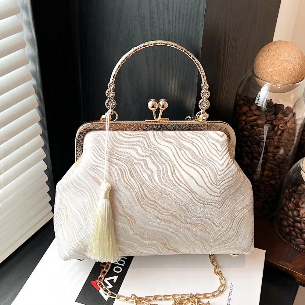 Silk cloth Chinese Style Handbag Fashion Elegant Chinese Style Women\'s Bag White Tassel Shoulder Bag