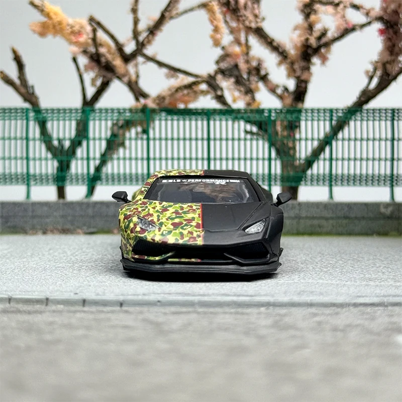 1:64 Scale Alloy Simulation LP610 Semi-Camouflage Car Toy Car LB Wide-Body Modified Car Model Collection Toy Gift Decoration