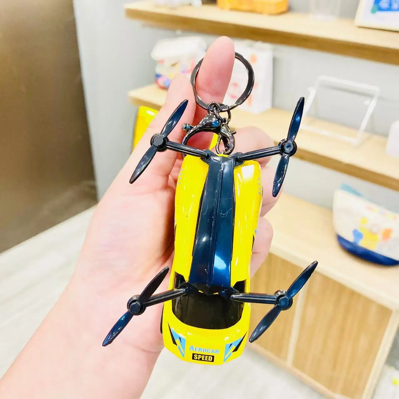 Nouveau modèle de voiture en alliage d'énergie, avion créatif, Concept de Simulation de voiture, sac cadeau pour enfants, décoration pendentif clé