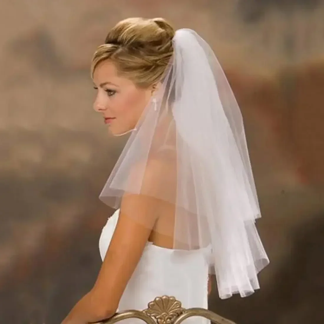 حجاب زفاف الزفاف مكون من طبقتين بحافة مقطوعة من التول مع مشط للنساء والفتيات