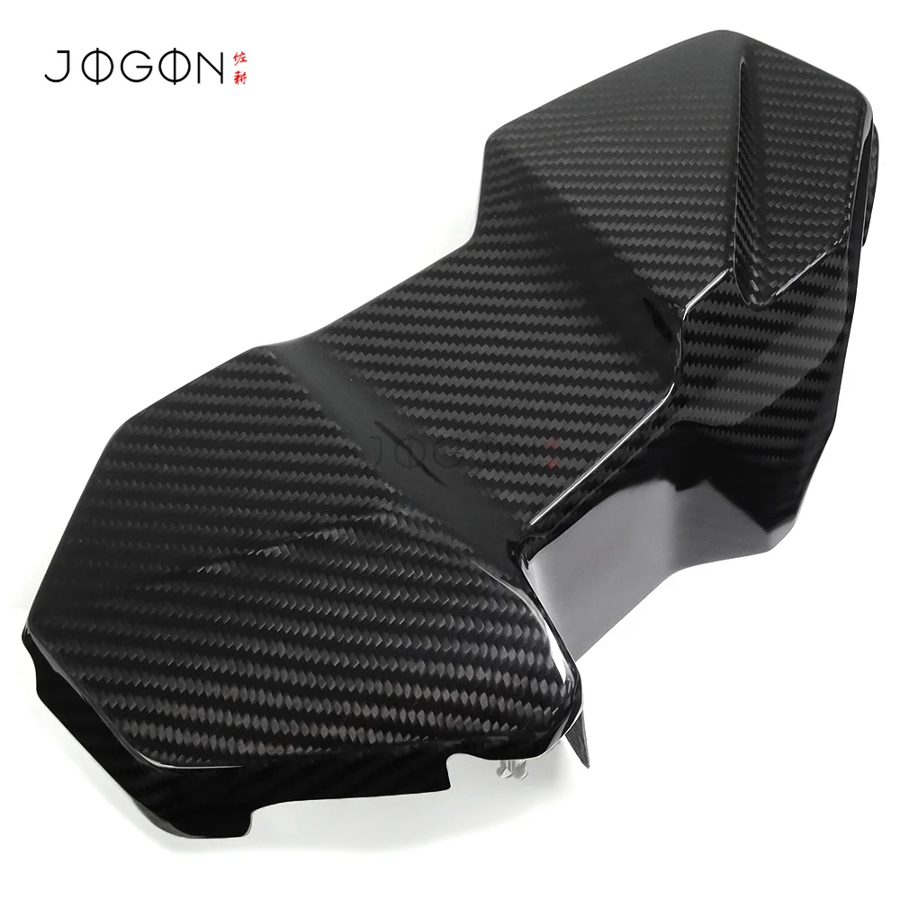 ل BMW G20 G21 G22 G23 G26 M340i M440i B58 B48 2020-2024 ECU بطارية Erminal غطاء ألياف الكربون الجافة اكسسوارات السيارات