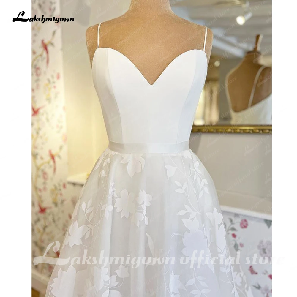 Lakshmigown Boho Blumen-Spitzen-Hochzeitskleid mit Spaghettiträgern und V-Ausschnitt, Brautkleid mit Schleppe, Maßanfertigung, Vestido De Noiva – Detail 7