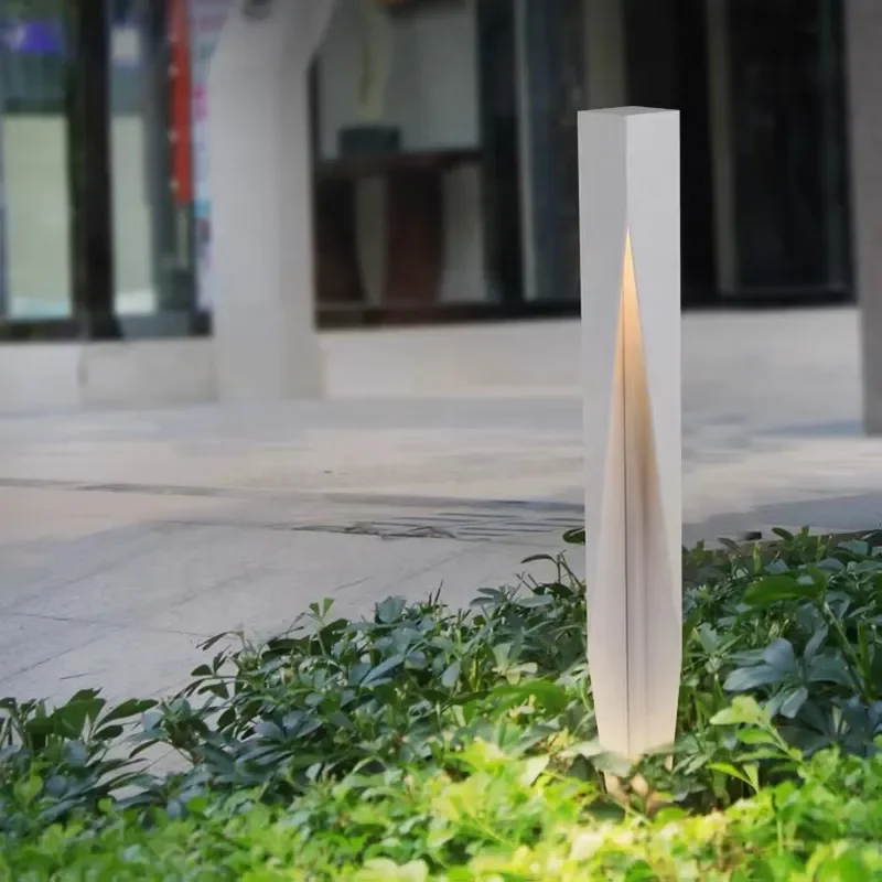 Lawn light Outdoor IP65 waterproof die-casting aluminum LED high pole light with light sensor Wide-angle courtyard garden