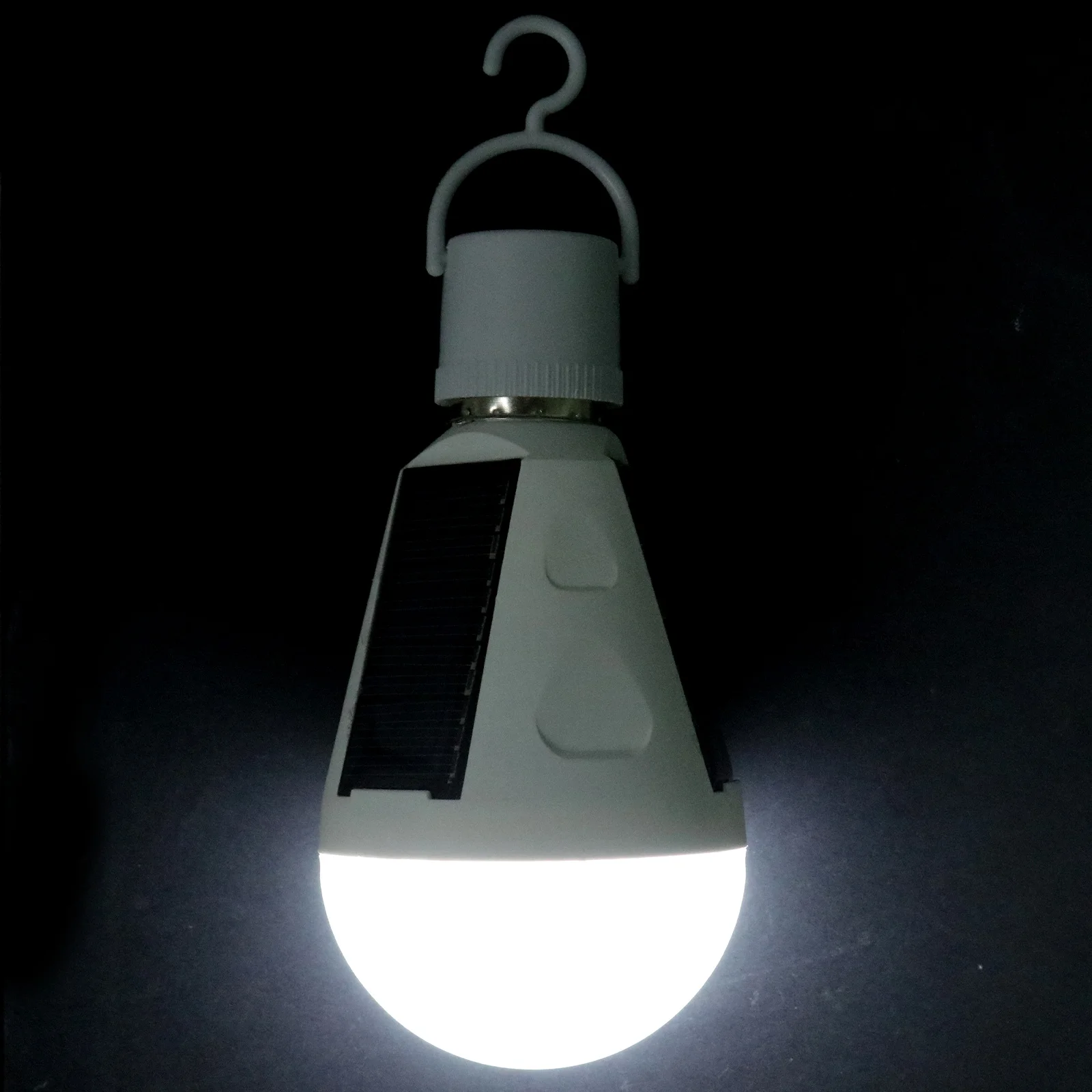 2 قطعة أضواء تعمل بالطاقة الشمسية E27 7 واط LED لمبة الطوارئ في الهواء الطلق إضاءة داخلية مصباح للطاقة الشمسية حديقة أضواء ساحة التخييم استخدام التعتيم #1