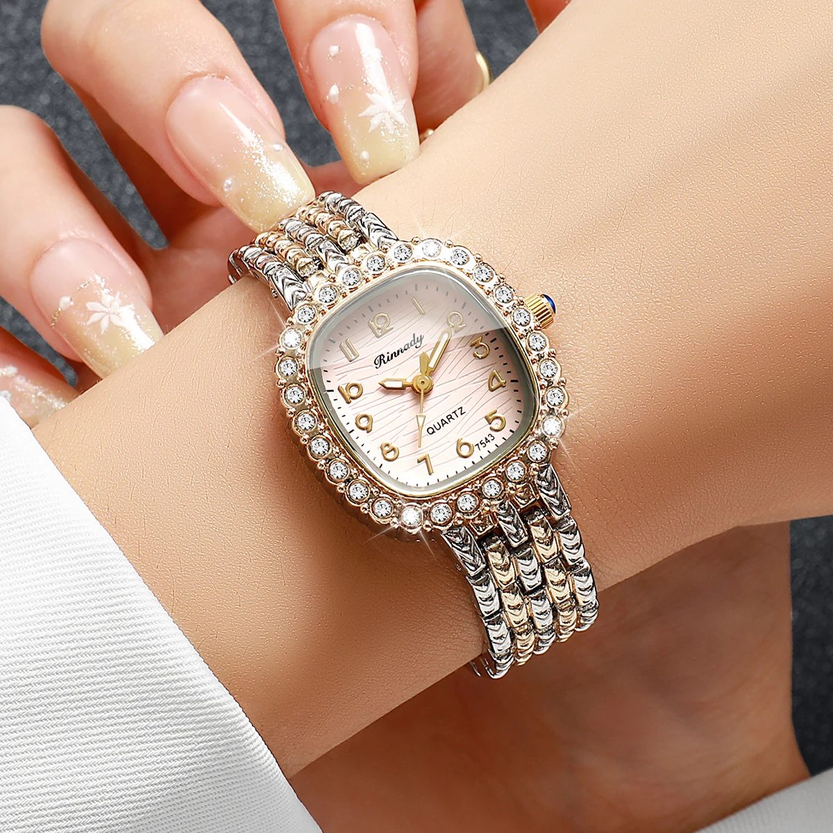 Luxury Women Square Quartz Watch Rhinestone Pink Dial Bracelet Strap Elegant Ladies Wristwatches Relogio Feminino（Without Box）