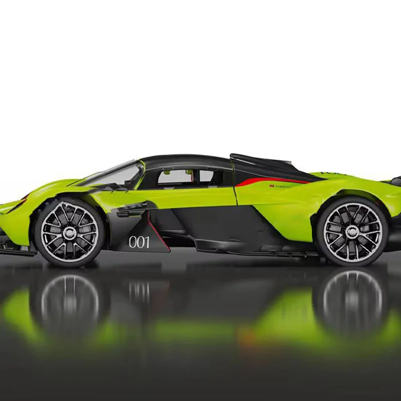Aston Martin Valkyrie 1:18 Scale Die-Casting Supercar Model Limited Edition Collectible Toy with Decorative Gift Box