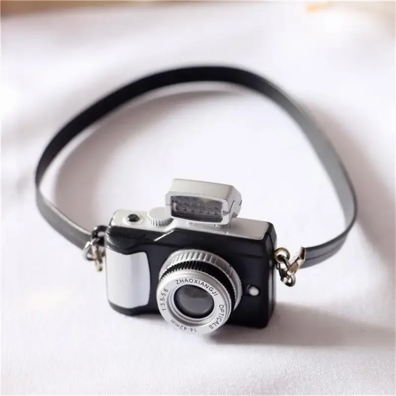 1/12 Dollhouse Mini Camera Model Infants Photo Decorations Newborn Photography Props Retro Miniature Camera