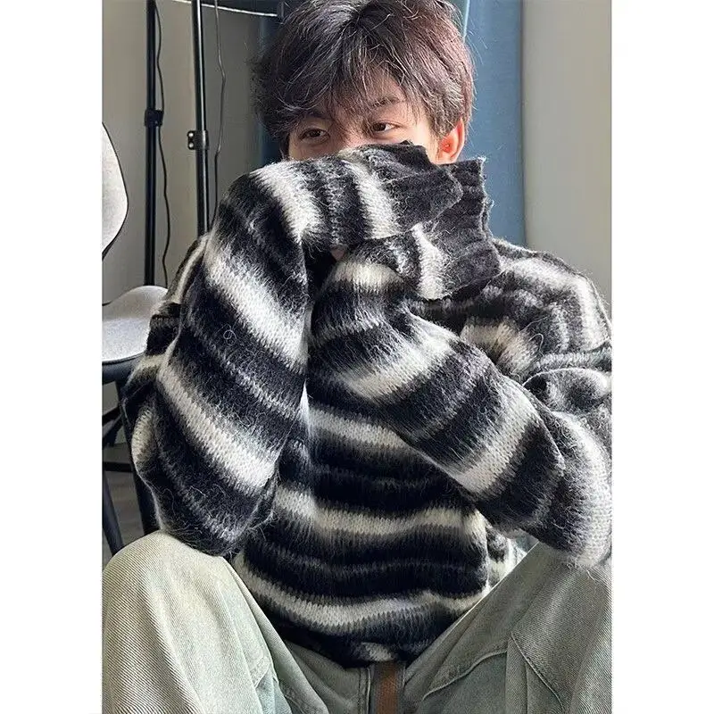 Retro American Design Loose Fit round Ne Striped Camere Sweater for Men And Women Simple Lazy Sle Knitted irt