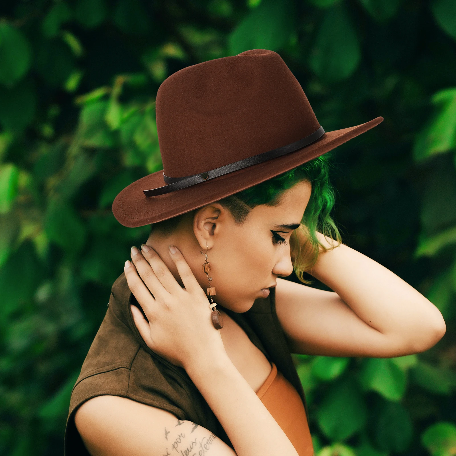 

Elegant Hat Flat Brim Woolen Fedora Party Decorative Supple Hats Wide Brim Hat Fashionable Comfort Lightweight