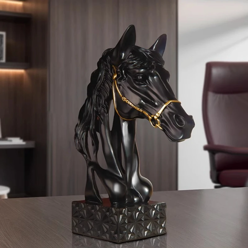 

Light Luxury Transparent Horse Head Home Decoration High-end Sculpture Desktop Gadgets Living Room Wine Cabinet Art Ornament
