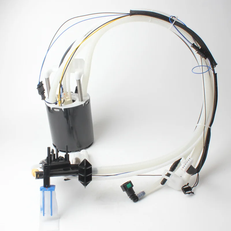 LR015178 LR015179 WGS500140  Fuel Pump Assembly  for  Land Rover RANGE ROVER III 4.4 4x4