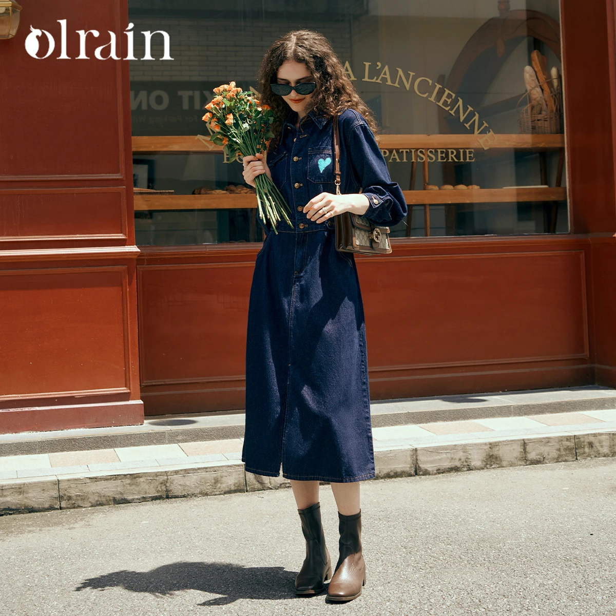 

OLrain French Blue Denim Long Dress Women's Early Autumn 2025 Vintage Embroidered Lapel Denim Shirt Dresses Ladies O23QL85502