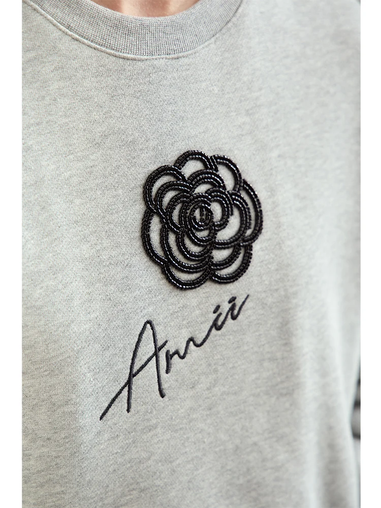 Amii Minimalism 2024 New Autumn Cotton Brushed Hoodies for Women O-neck Rose Embroidery Drop Sleeve Trendy Pullovers 12413003