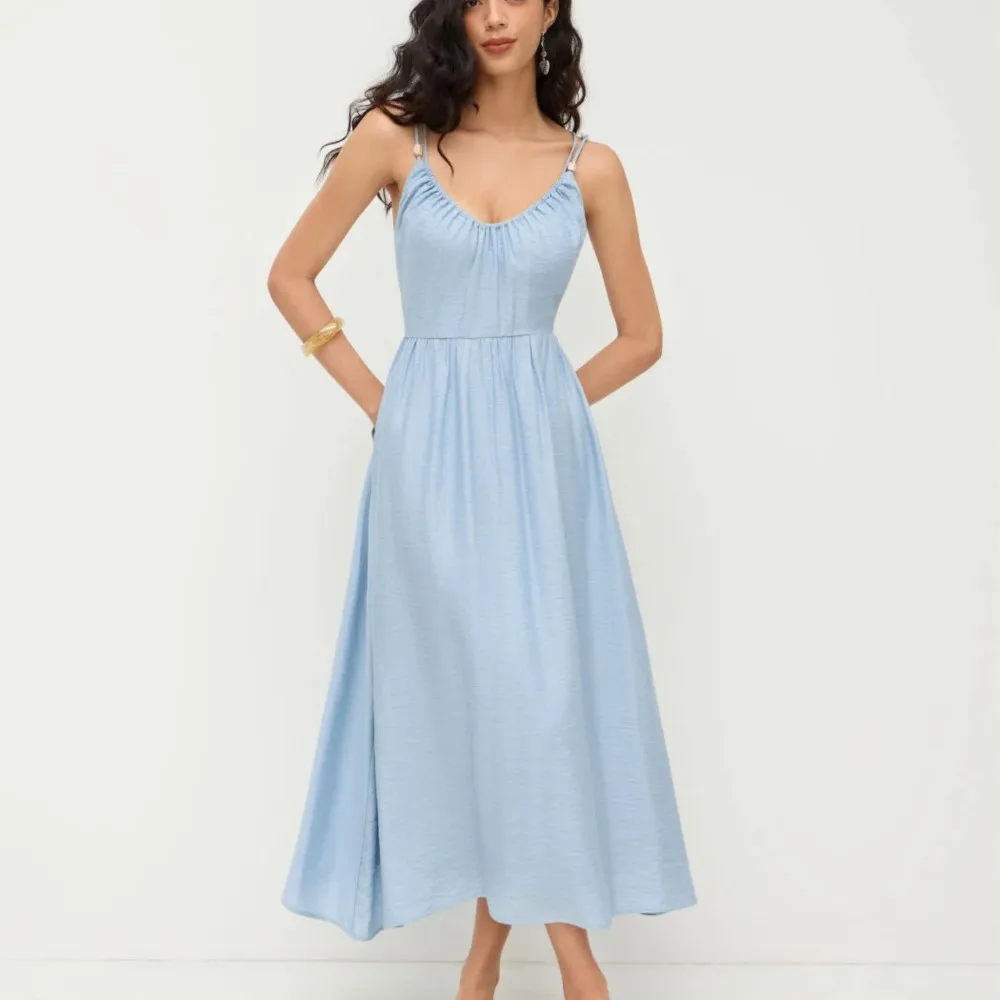 Damen Leinen-Mix Maxikleid mit Spaghettiträgern, V-Ausschnitt, Strand- und Urlaubskleid, Perlenbesetzter Rücken mit Überkreuzbändern, Taschen, Sommer-Partykleid