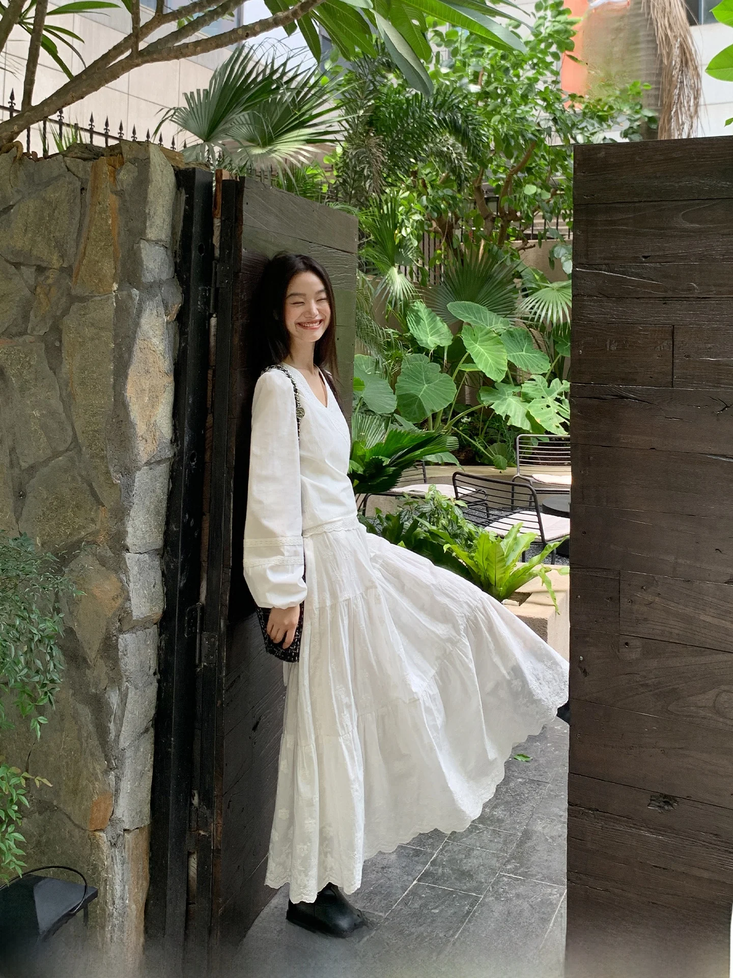 

Ele White Embroidered Cake Skirt Women's High Waist A-Line Long Skirt Spring Autumn New Sle Comfortable Cotton Casual S...