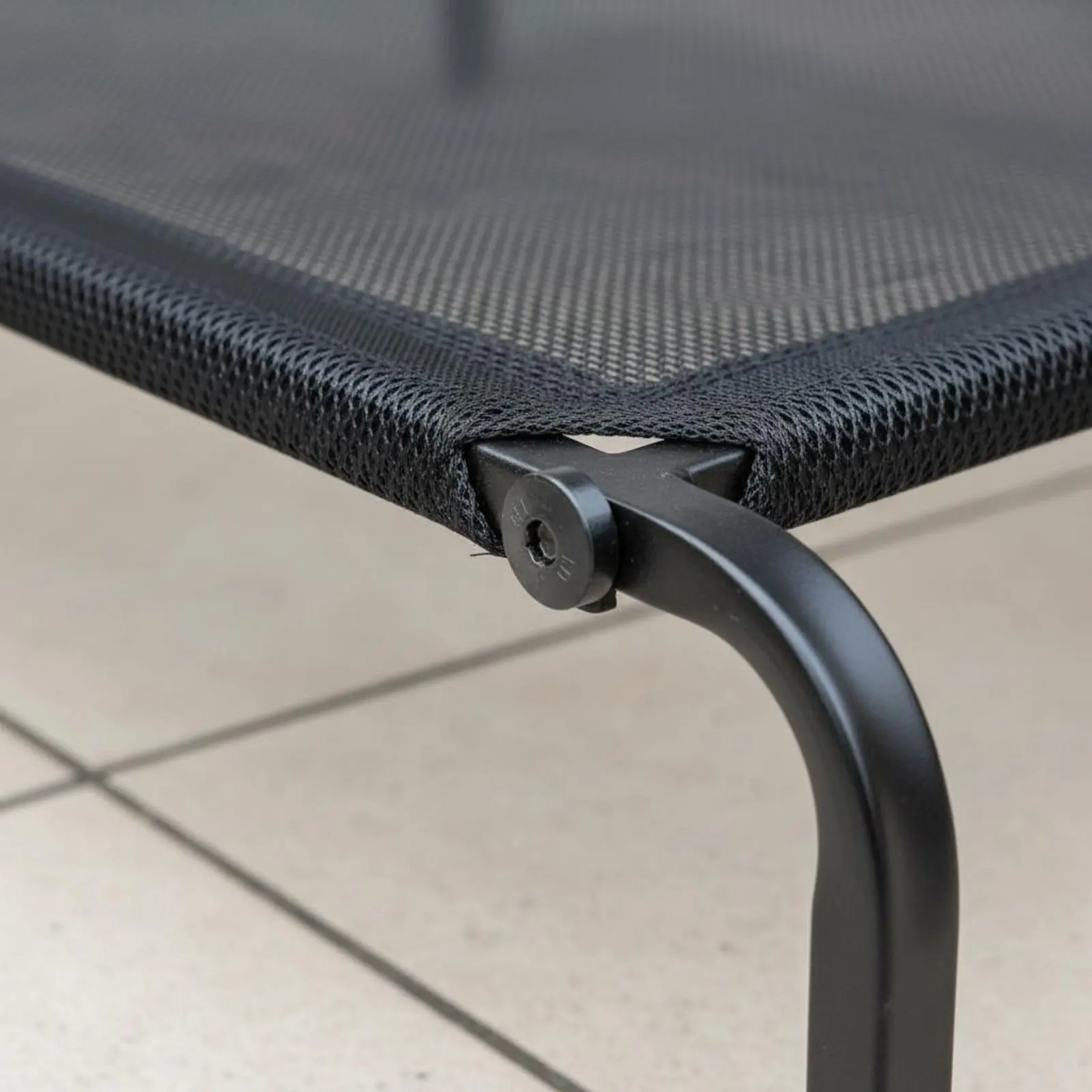 Picture 7: Elevated Dog Bed Sturdy Steel Frame Raised Pet Bed Dog Cot Easy to Clean Abrasion Resistant for Dogs