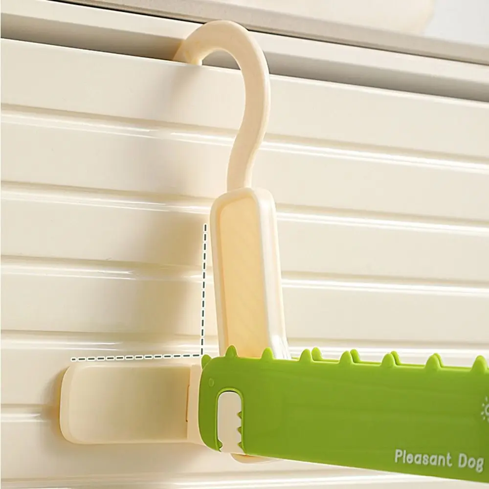 

3Pcs Plastic Dinosaur Folding Hanger Cartoon Design Hanging Clothes Drying Rack Space Saving Foldable Travel Hanger Business