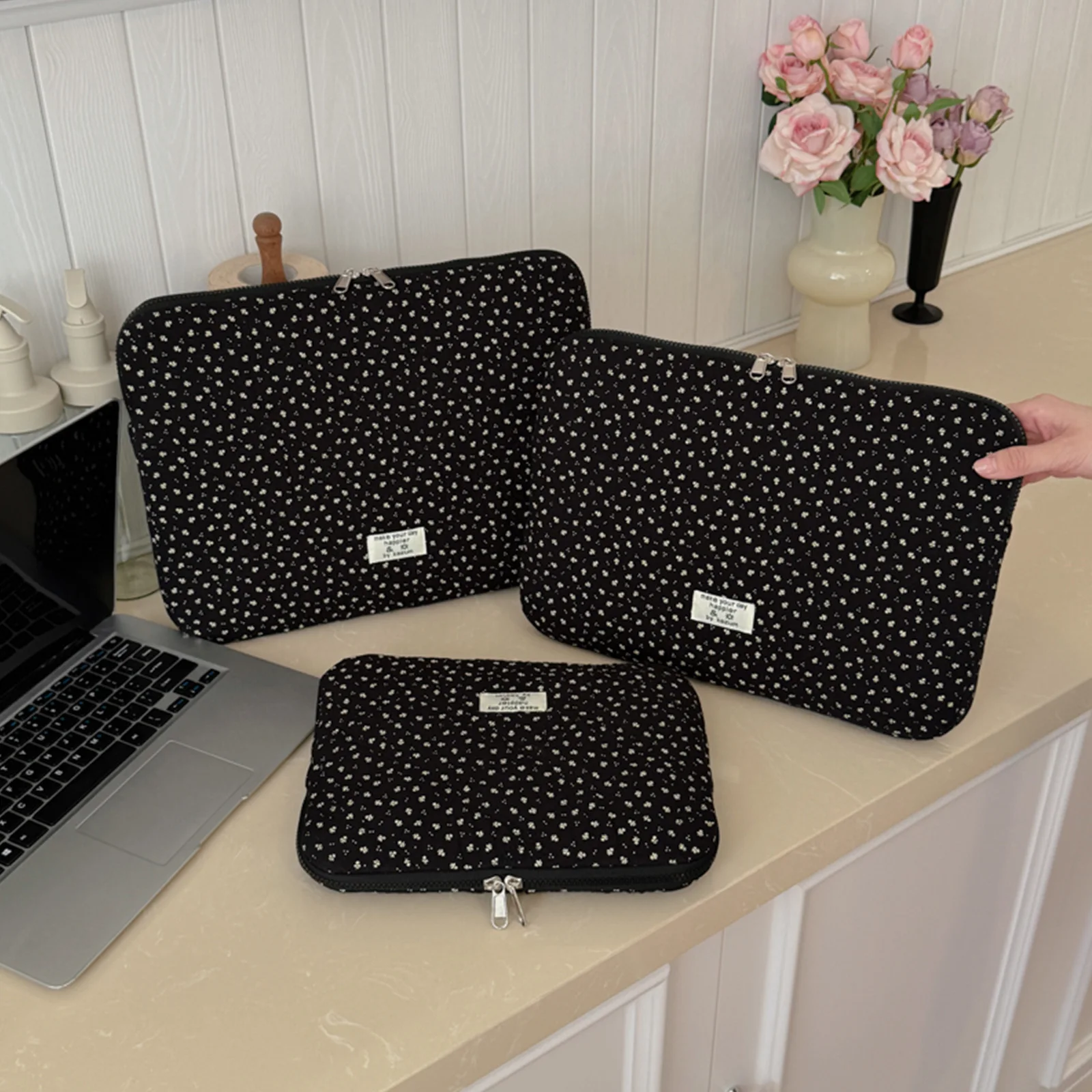 Puffy Cute Quilted Laptop Protective Case Padded Floral Quilted Pillow Laptop Carrying Case 11-15 Inch for MacBook