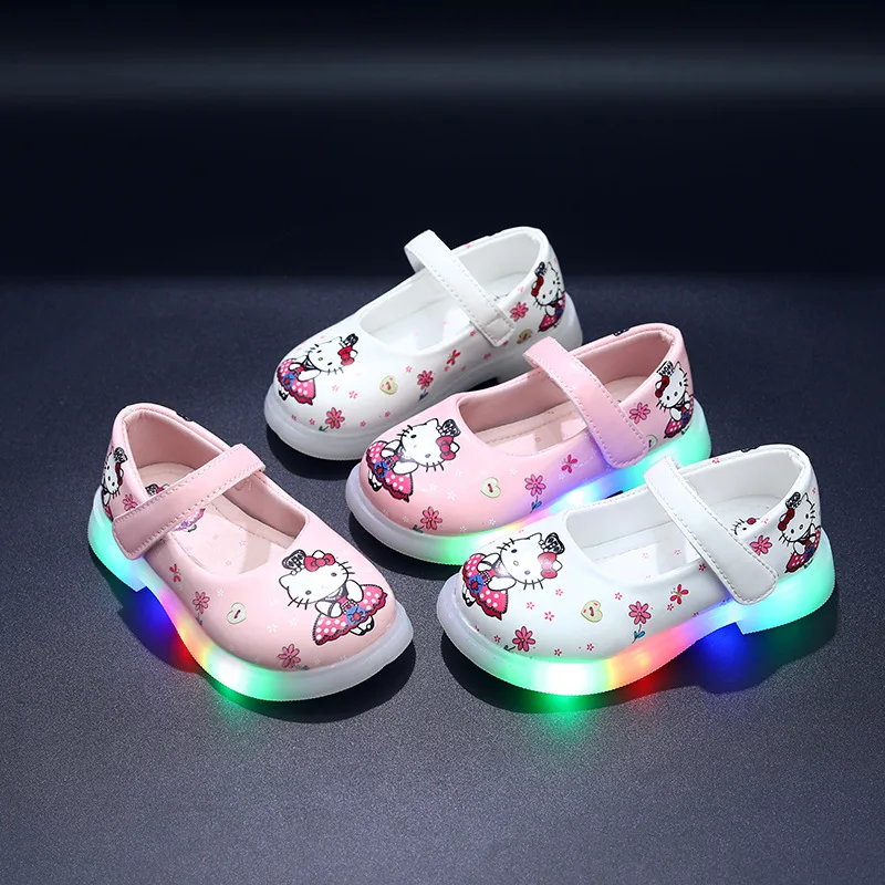 

Детские кроссовки Hello Kitty 2026 весна-осень для девочек - кожаные туфли-принцессы со светодиодной подсветкой, милые светящиеся повседневные кеды
