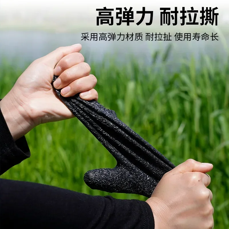 Magnetic buckle thickened anti slip fish catching latex gloves, Anti puncture waterproof marine fishing gloves