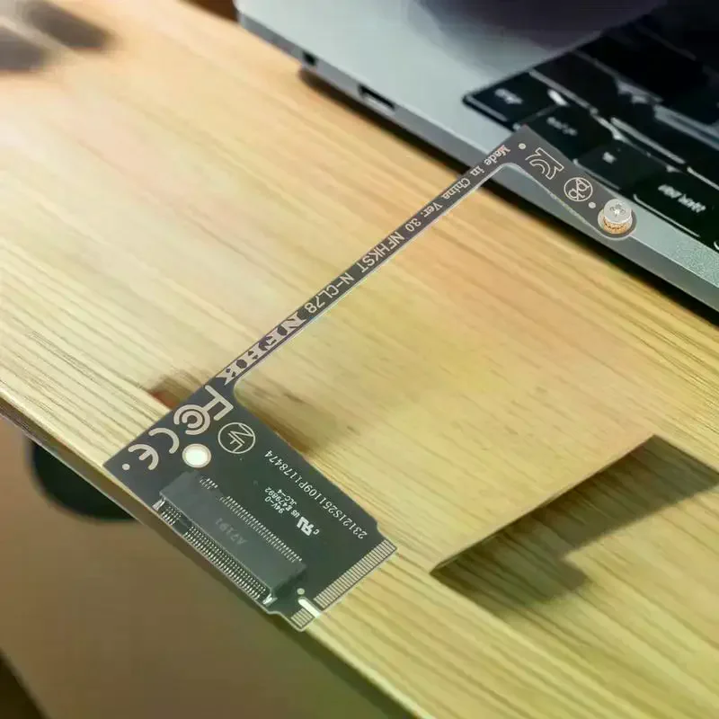 

1Pcs Conversion 2230 To 2280 4T M2 NVME SSD Expansion Board M.2 Adapter Riser Card For MSI Claw 8 AI Claw7 Claw8 SSD Adapter