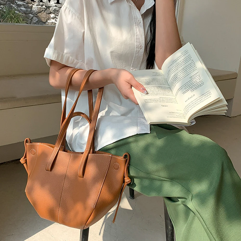

Women Stylish Shoulder Bag Large Capacity Fashion Tote Bag Chic Armpit Bag Solid Color Simple Shopping Bag Trendy Commuting Bag