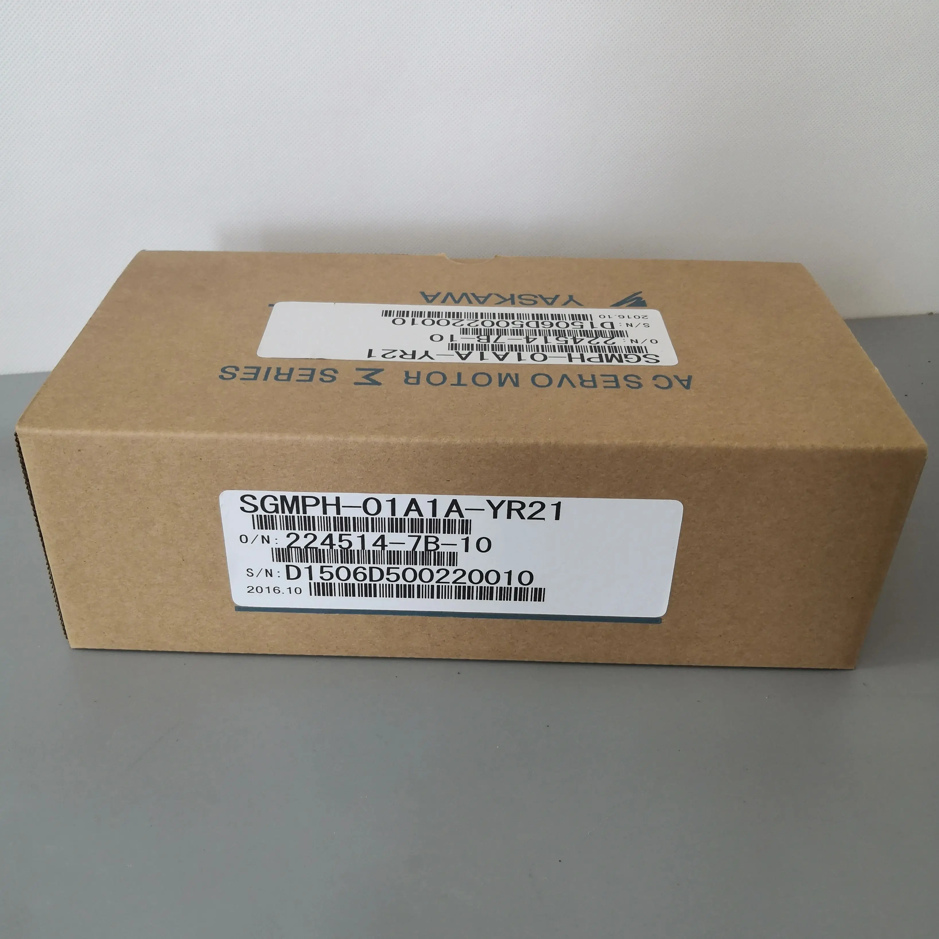 SGMPH-01A1A-YR21 Brand new Servo motor SGMPH 01A1A YR21，Fast shipping