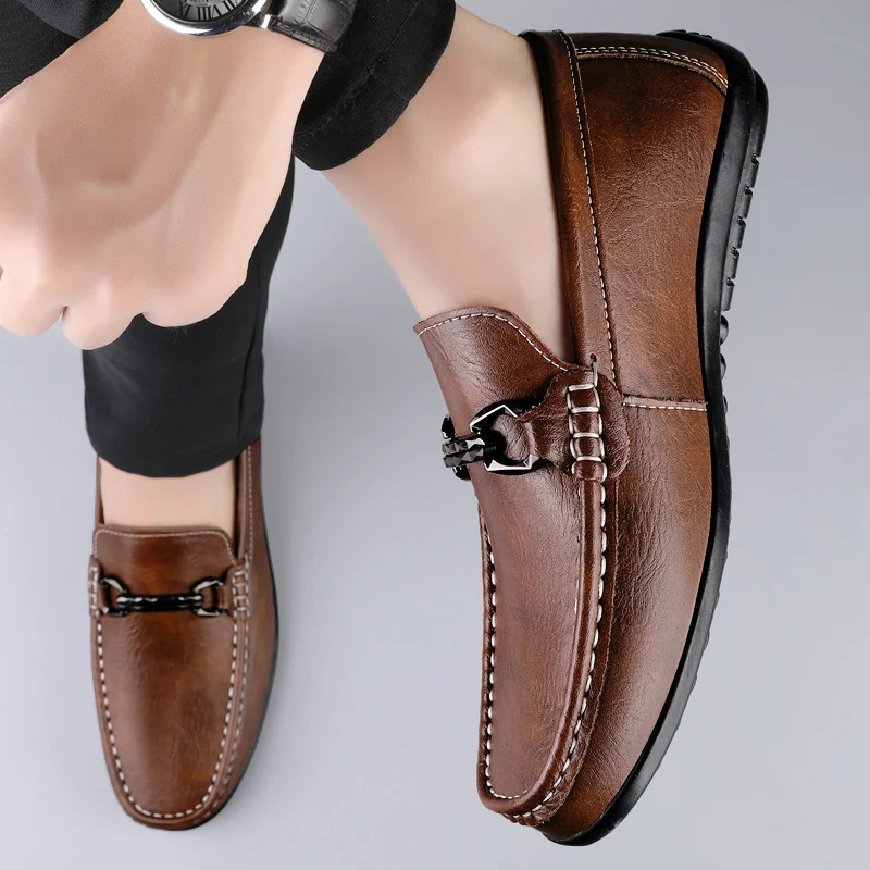 

Высококачественные мужские удобные повседневные туфли из натуральной воловьей кожи с мягкой подошвой, модные дышащие лоферы для мужчин, весна 2026, новинка