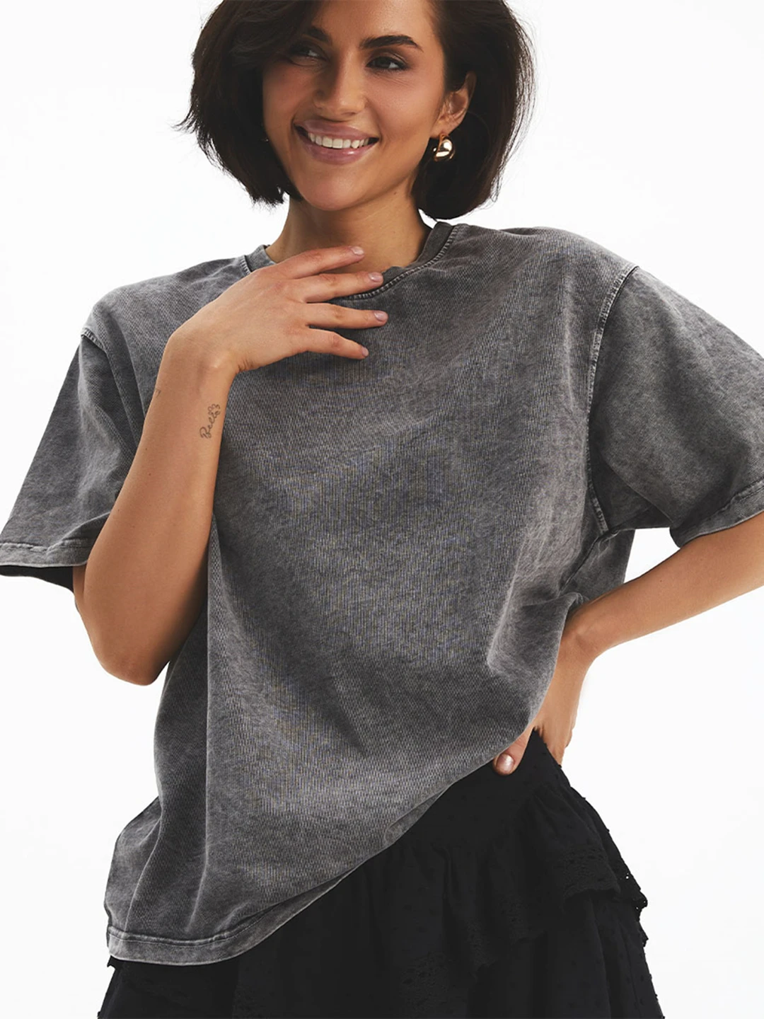 

Темно-серая футболка унисекс, стандартная рубашка большого размера, процесс стирки в воде, женская футболка большого размера, повседневная хлопковая футболка с заниженными рукавами