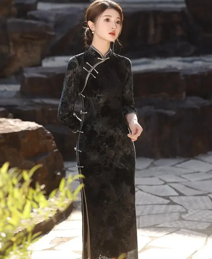 

Spring Lady Qipao Sexy Slim Split Lace Velvet Cheongsam Elegant Classic Women Long Dress Vestidos Chinese Style Banquet Gown