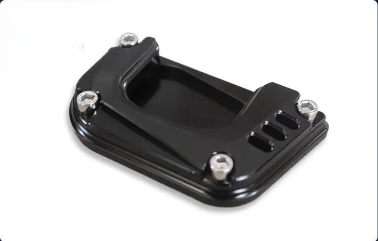 For VOGE CU525 modified motorcycle anti-slip footrest pads, widened and enlarged side stand base