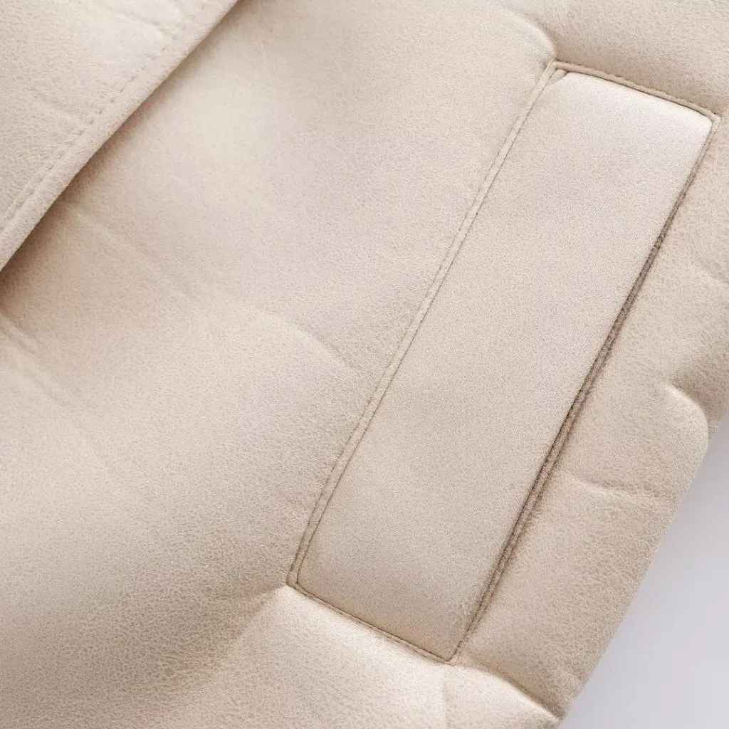 Chaqueta de piel de tendencia a la moda abrigo Otoño Invierno nuevo estilo europeo americano abrigo de cuero para mujer