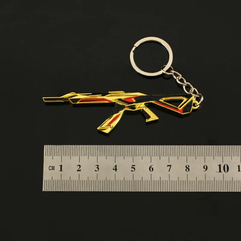 9cm Valorant Melee Reaver Weapon Model Keychain for Men XERØFANG Series Vandal Metal Enamel Key Ring Fans Car Bag Decor Jewelry