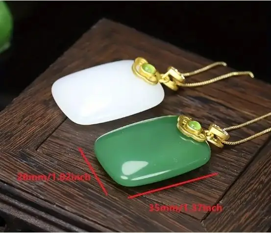 Exquisite Green Inlaid Pendant Fashion Necklace Charm Jewelry For Men And Women