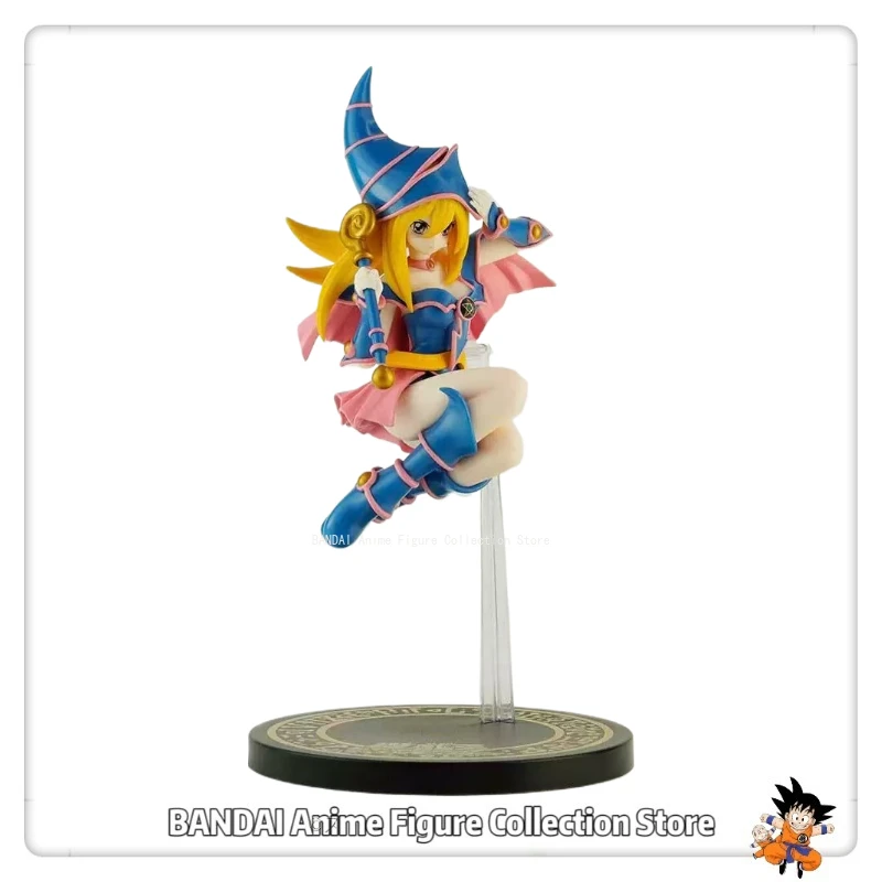 En existencia Original KONAMI igual = artes Yu-Gi-Oh! Figura de animación de chica mago negro, modelo de juguete, adornos de estatua