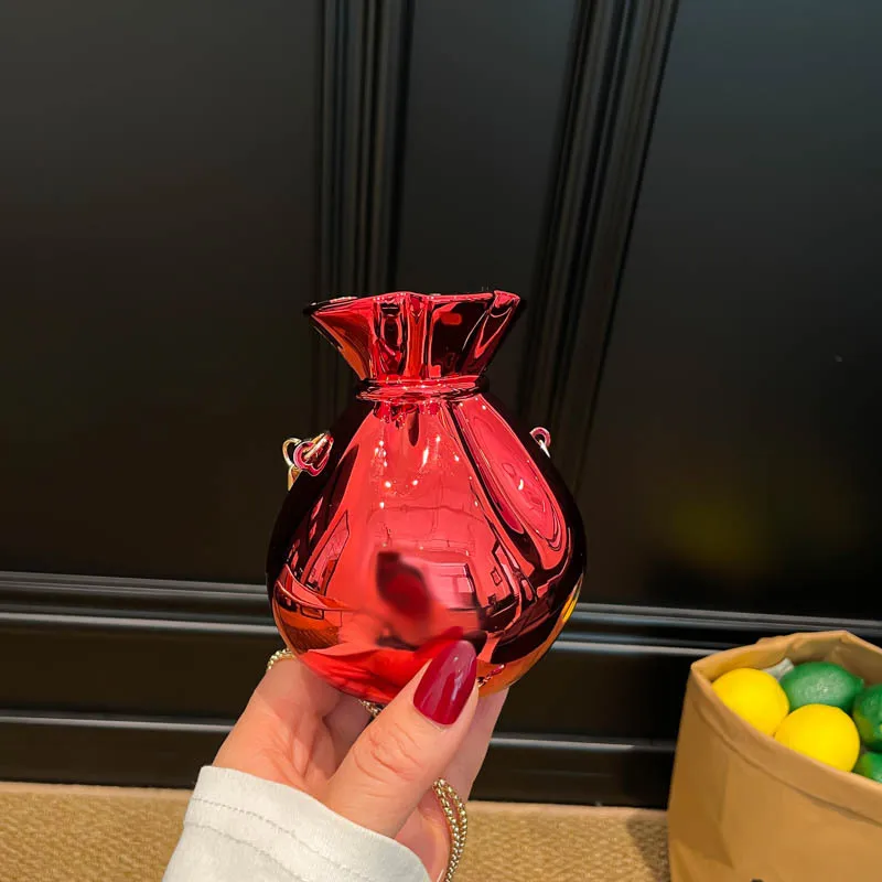 

Женская модная сумка-кроссбоди с цепочкой, из яркого материала, в европейско-американском стиле, новая, акриловая, креативная, в форме денег, для банкетов, клатч.