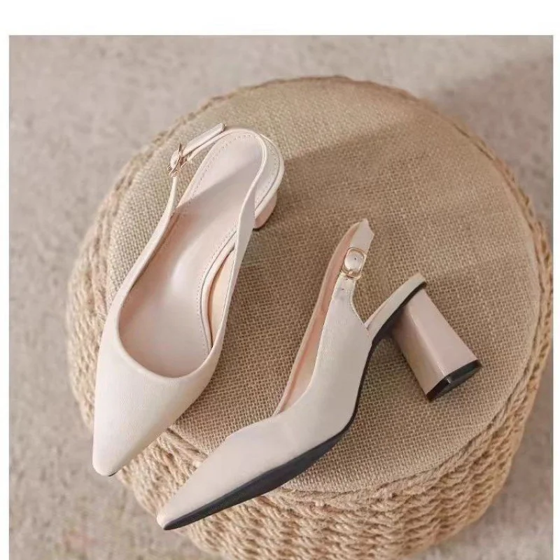 

New style closed-toe sandals, French gentle fairy style, chunky high heels, pointed toe versatile single shoes