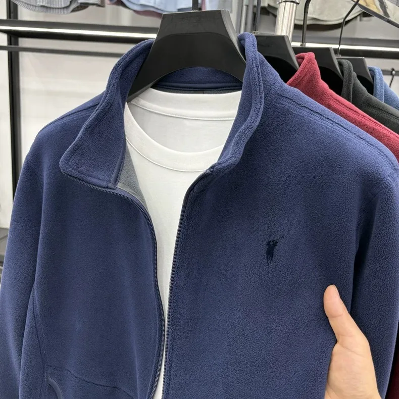 Luxuriöse Plüsch-Winterjacke mit Stehkragen für Herren, Designer-Marke, Pony-Stickerei, Modischer und Bequemer Reißverschluss-Mantel – Detail 17