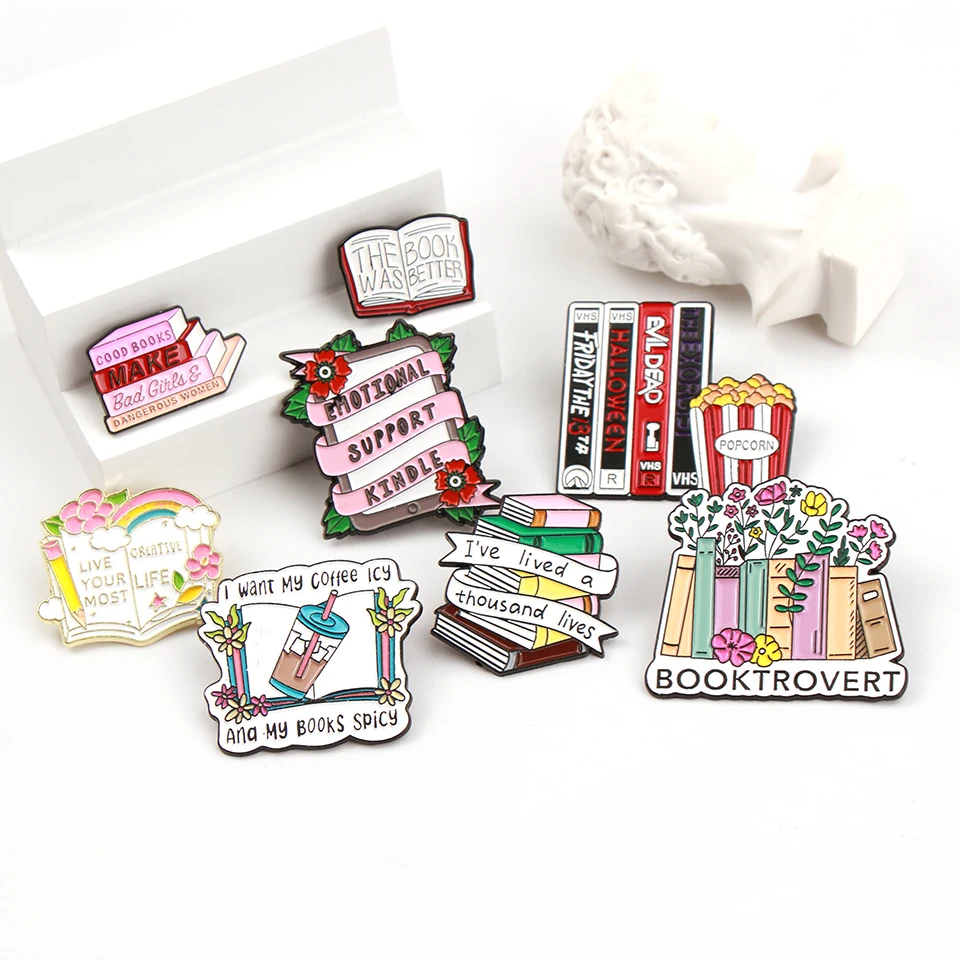 귀여운 책 컬렉션 편지 금속 에나멜 핀 로맨틱 리더 클럽 마법의 꽃 도서관 카드 배지 펑크 브로치 쥬얼리 선물