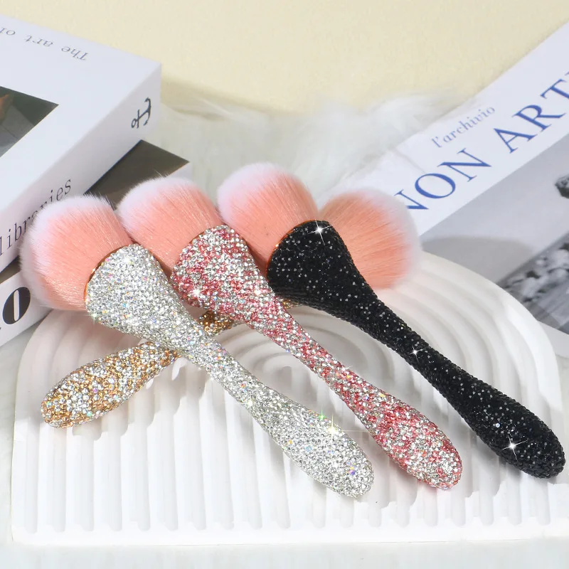 【Hot sales】Full Diamond Small waist Nail brush Blusher Brush Loose Brush Long Handle Mnet Red Makeup Brush Beginners Beauty