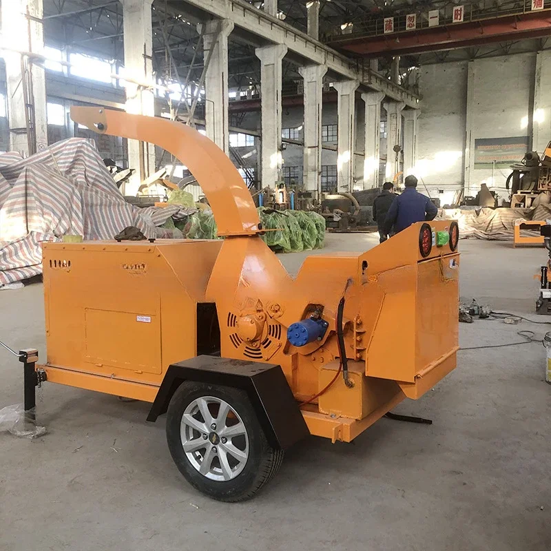 Multifunctional branch crusher, landscaping small branch crusher, orchard branch crushing